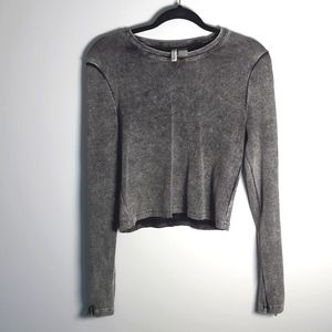 Large gray and black H & M top.